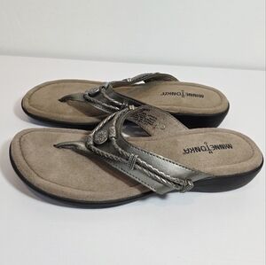NWOB Minnetonka Silverthorne 360 Women's Metallic Silver Boho Sandals Size 8M